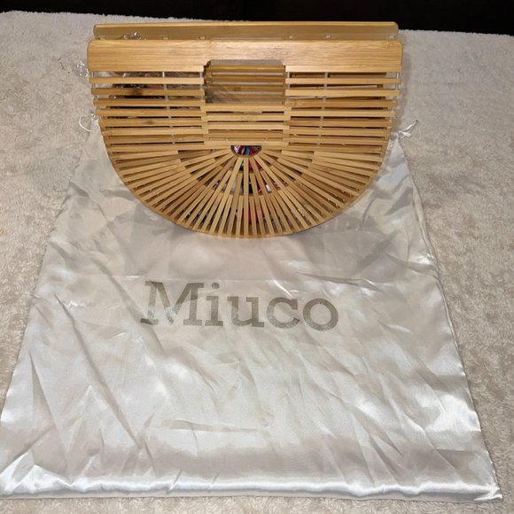 Miuco Bamboo Handbag with Dust Bag Included and Scarves - Picture 6 of 6